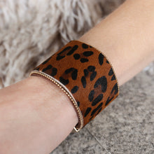 Load image into Gallery viewer, Leopard Print Bangles
